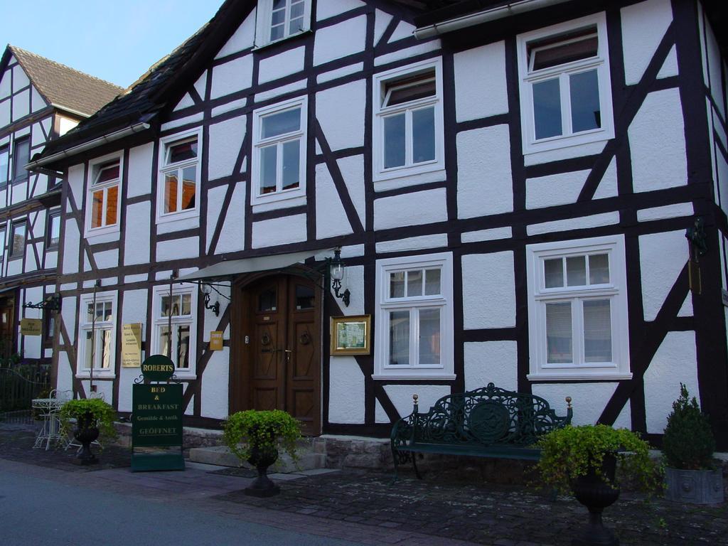 Robert's Bed&Breakfast Helmarshausen Exterior foto